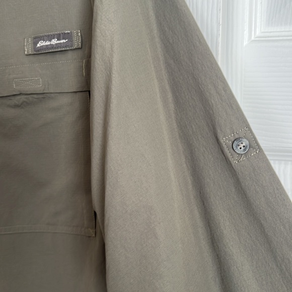 button down - Picture 2 of 6